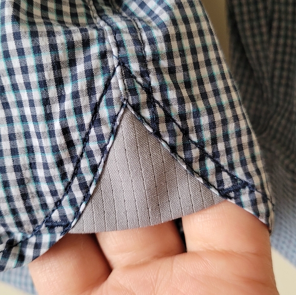 Under Armour Fitted plaid button down long sleeve shirt sz Large - Picture 3 of 7